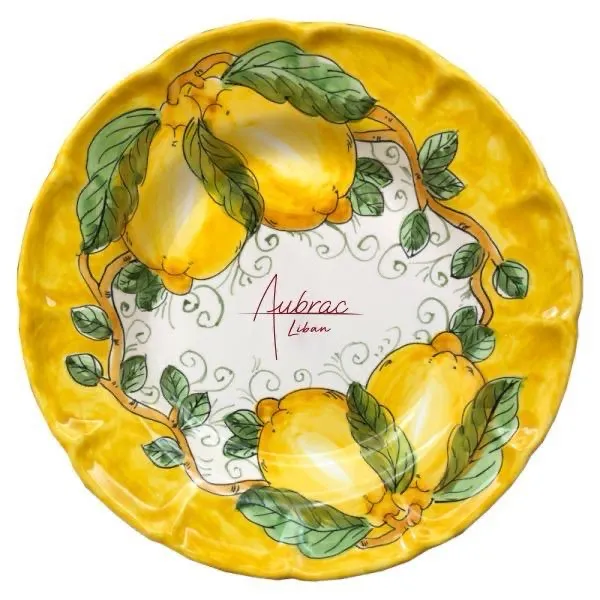 piatto con limoni su fondo giallo per Aubrac Liban